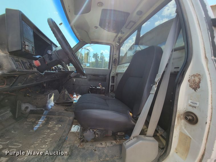 image for item KD9580 1992 Chevrolet TopKick C7500  water truck