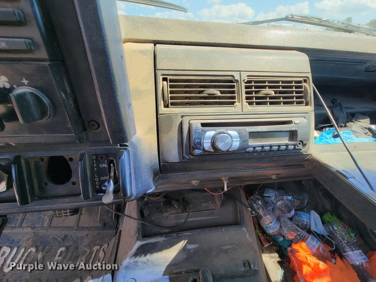 image for item KD9580 1992 Chevrolet TopKick C7500  water truck