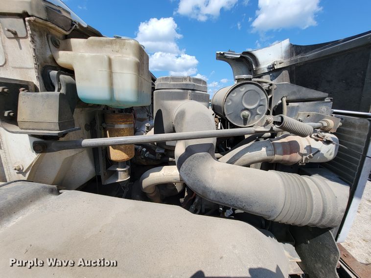 image for item KD9580 1992 Chevrolet TopKick C7500  water truck