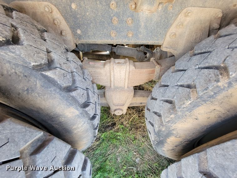 image for item KD9580 1992 Chevrolet TopKick C7500  water truck