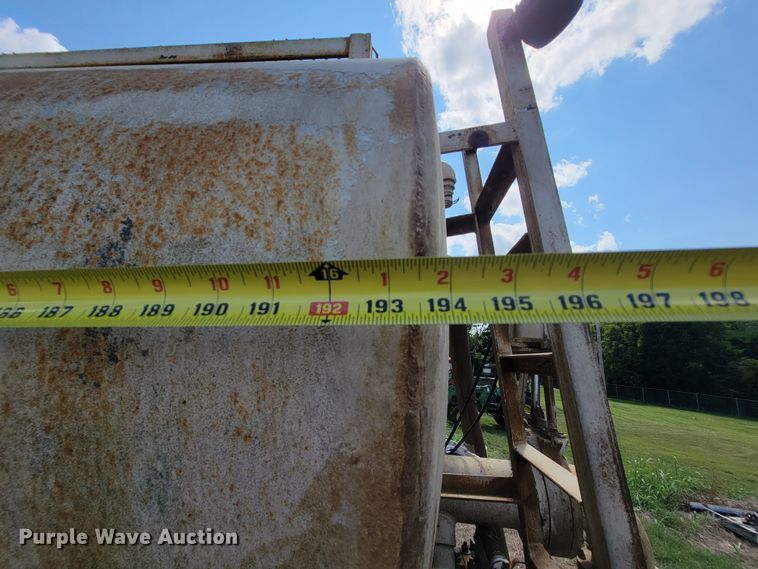 image for item KD9580 1992 Chevrolet TopKick C7500  water truck