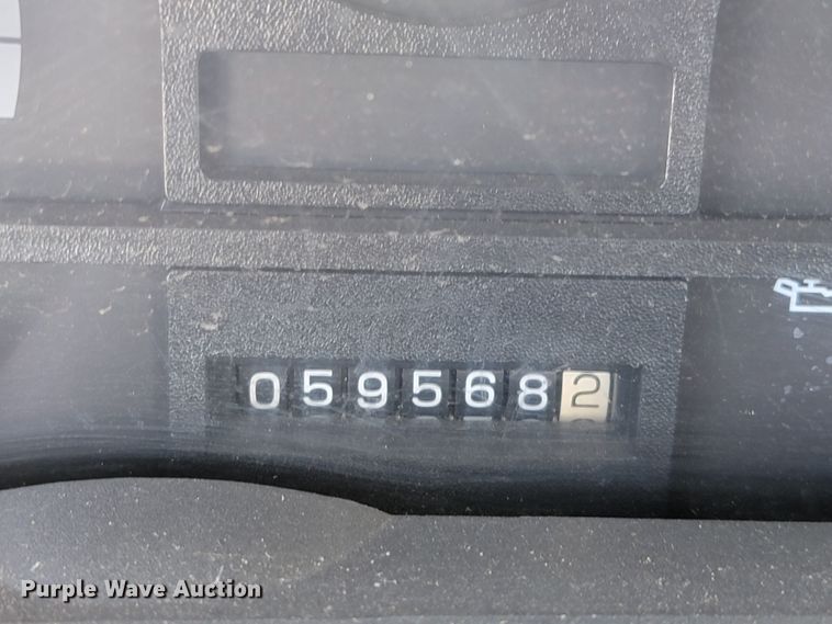 image for item KD9581 2002 Chevrolet C7500  forestry bucket truck