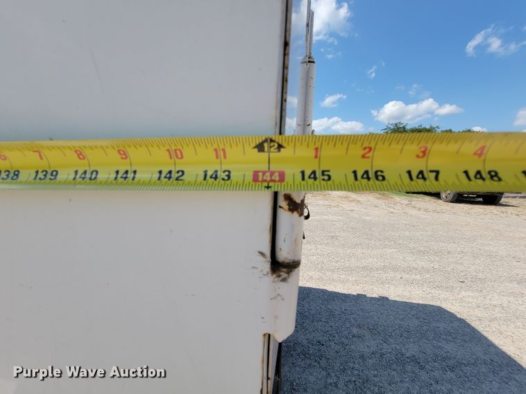 image for item KD9581 2002 Chevrolet C7500  forestry bucket truck