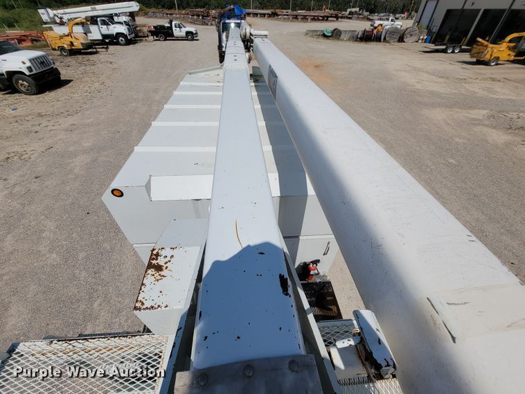 image for item KD9581 2002 Chevrolet C7500  forestry bucket truck