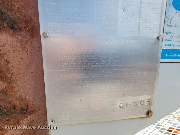 image for item KD9581 2002 Chevrolet C7500  forestry bucket truck