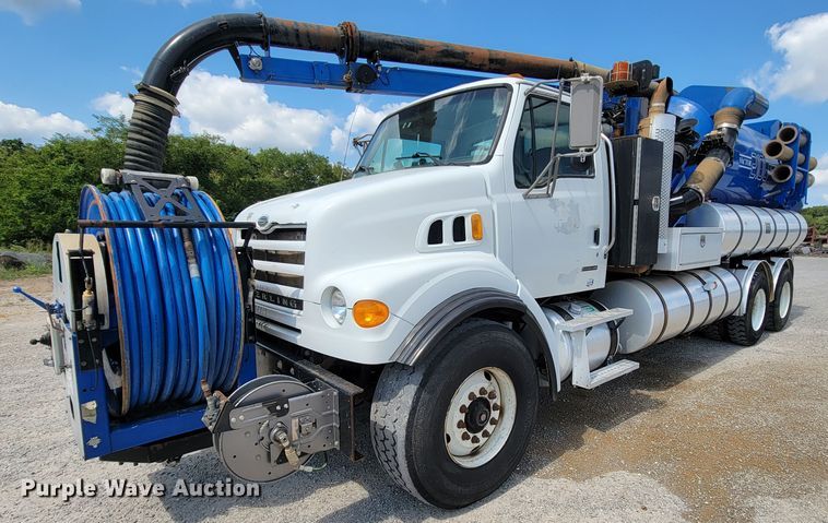 image for item KD9582 2005 Sterling L7500  sewer jetter truck