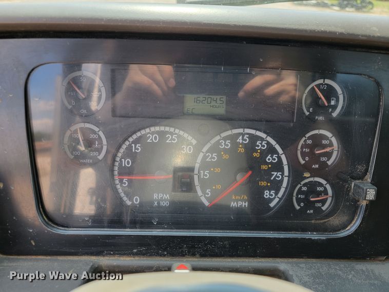 image for item KD9582 2005 Sterling L7500  sewer jetter truck