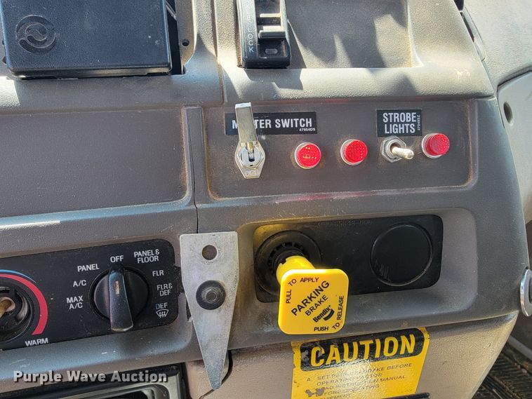 image for item KD9582 2005 Sterling L7500  sewer jetter truck