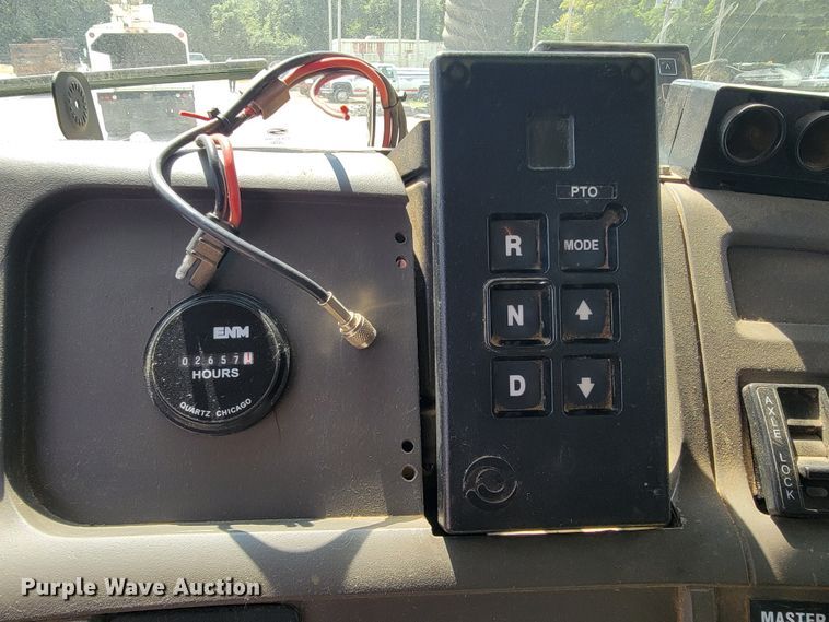 image for item KD9582 2005 Sterling L7500  sewer jetter truck