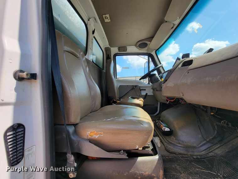 image for item KD9582 2005 Sterling L7500  sewer jetter truck