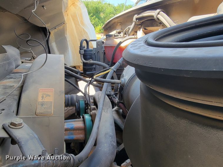 image for item KD9582 2005 Sterling L7500  sewer jetter truck