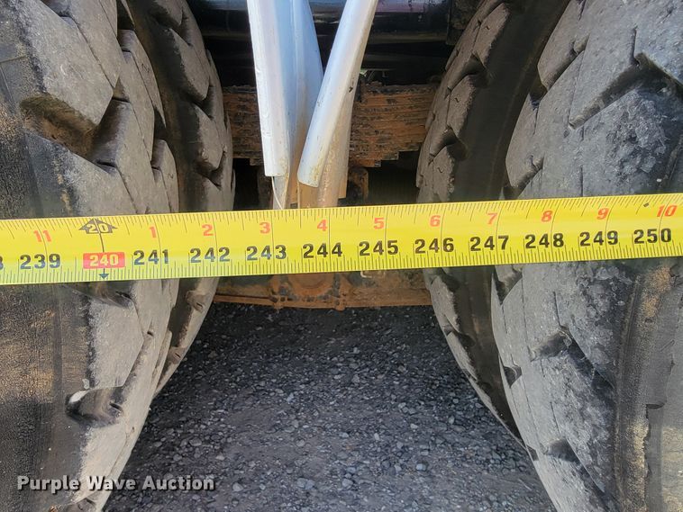 image for item KD9582 2005 Sterling L7500  sewer jetter truck