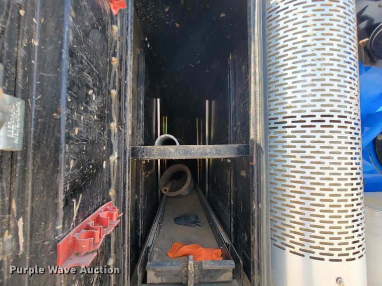 image for item KD9582 2005 Sterling L7500  sewer jetter truck