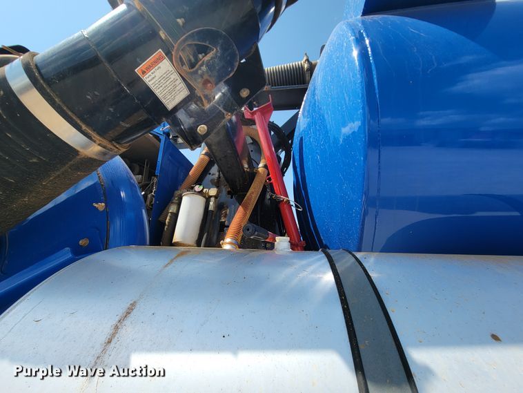 image for item KD9582 2005 Sterling L7500  sewer jetter truck