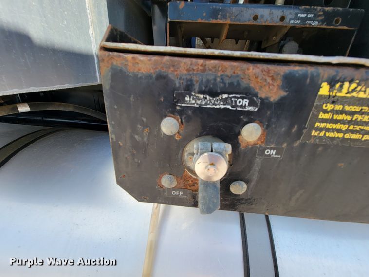 image for item KD9582 2005 Sterling L7500  sewer jetter truck