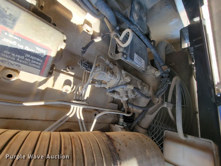 image for item KD9582 2005 Sterling L7500  sewer jetter truck