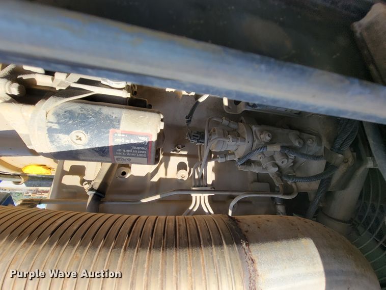 image for item KD9582 2005 Sterling L7500  sewer jetter truck