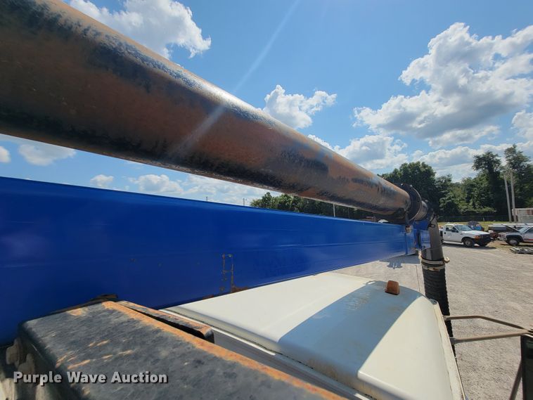 image for item KD9582 2005 Sterling L7500  sewer jetter truck