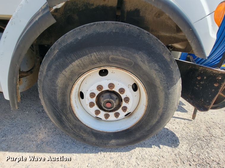 image for item KD9582 2005 Sterling L7500  sewer jetter truck