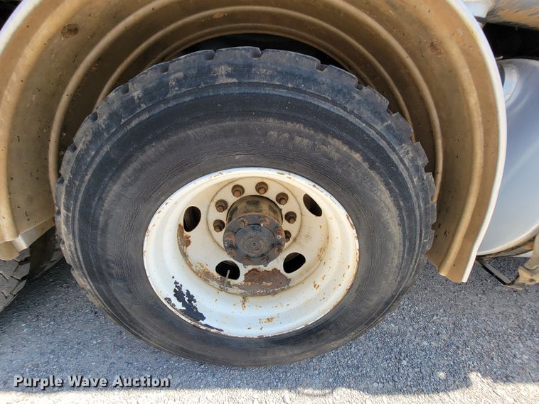 image for item KD9582 2005 Sterling L7500  sewer jetter truck