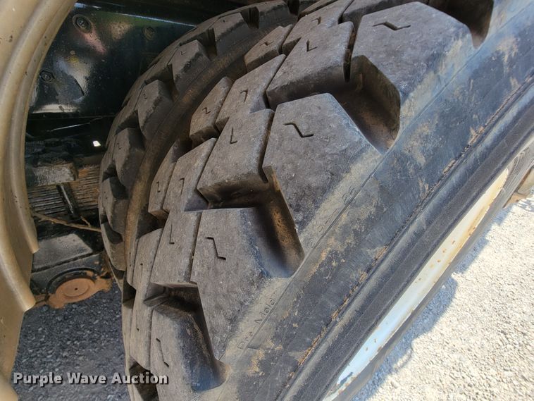 image for item KD9582 2005 Sterling L7500  sewer jetter truck