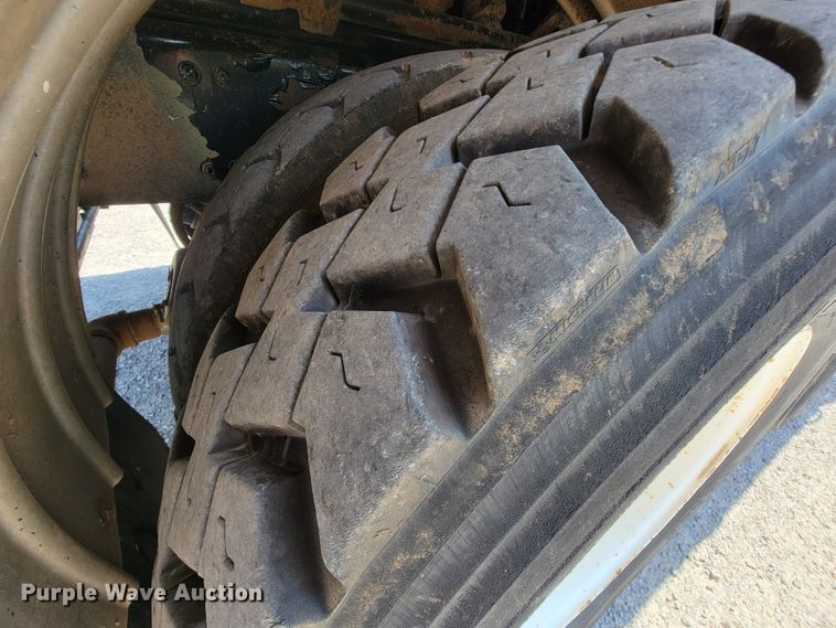 image for item KD9582 2005 Sterling L7500  sewer jetter truck