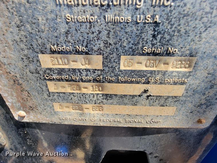 image for item KD9582 2005 Sterling L7500  sewer jetter truck