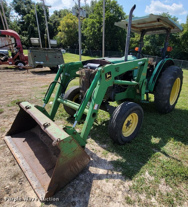 image for item KD9583 1995 John Deere 5200  tractor