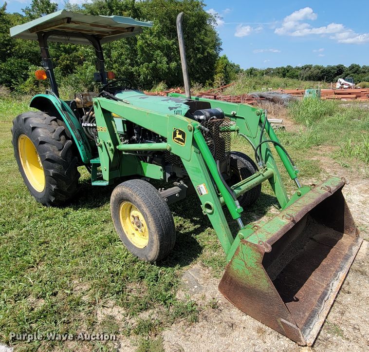 image for item KD9583 1995 John Deere 5200  tractor