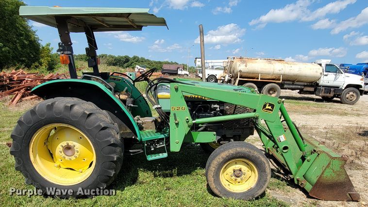 image for item KD9583 1995 John Deere 5200  tractor