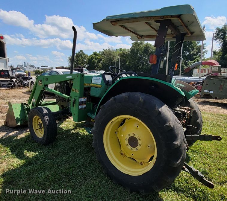 image for item KD9583 1995 John Deere 5200  tractor