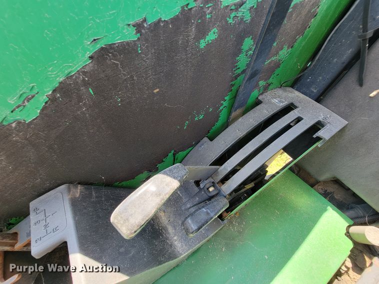 image for item KD9583 1995 John Deere 5200  tractor