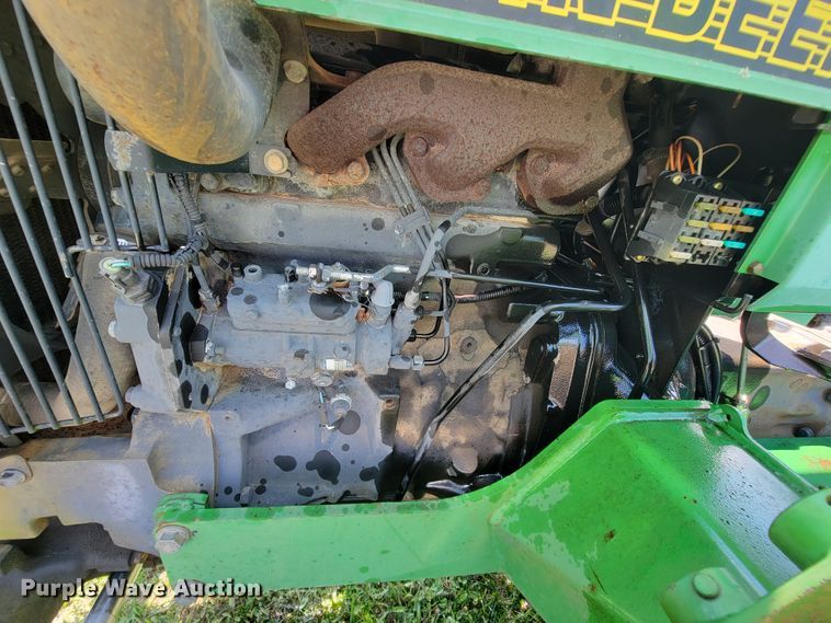image for item KD9583 1995 John Deere 5200  tractor