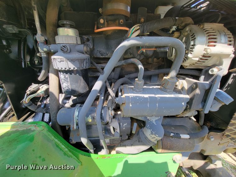 image for item KD9583 1995 John Deere 5200  tractor