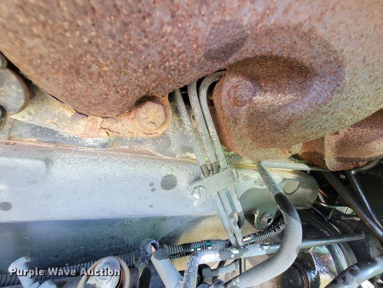 image for item KD9583 1995 John Deere 5200  tractor