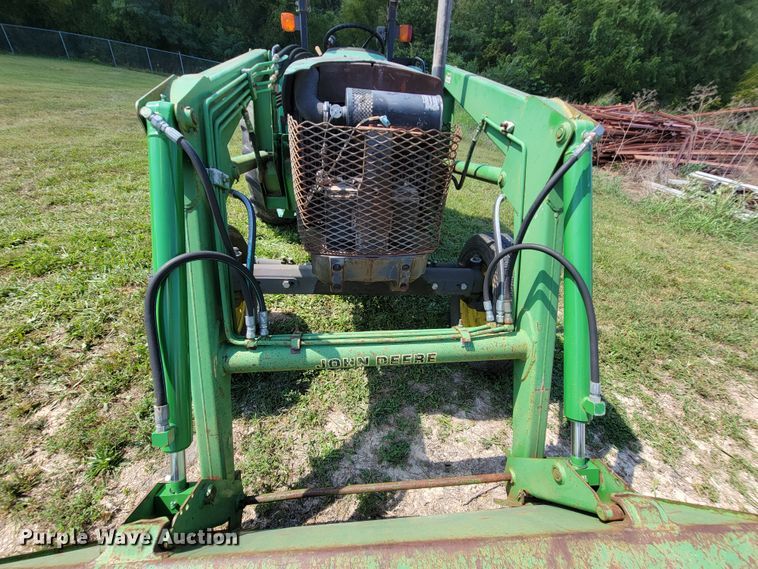 image for item KD9583 1995 John Deere 5200  tractor