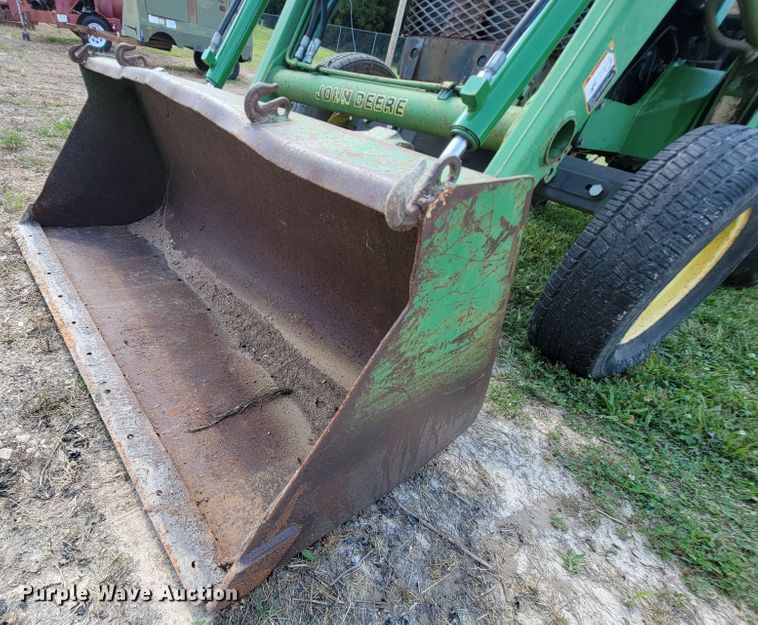 image for item KD9583 1995 John Deere 5200  tractor