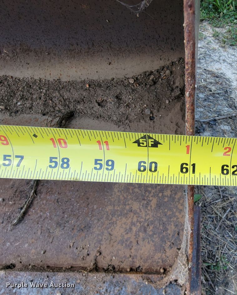 image for item KD9583 1995 John Deere 5200  tractor