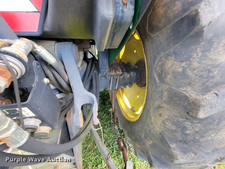 image for item KD9583 1995 John Deere 5200  tractor