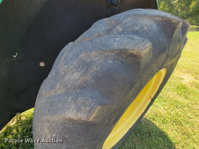 image for item KD9583 1995 John Deere 5200  tractor