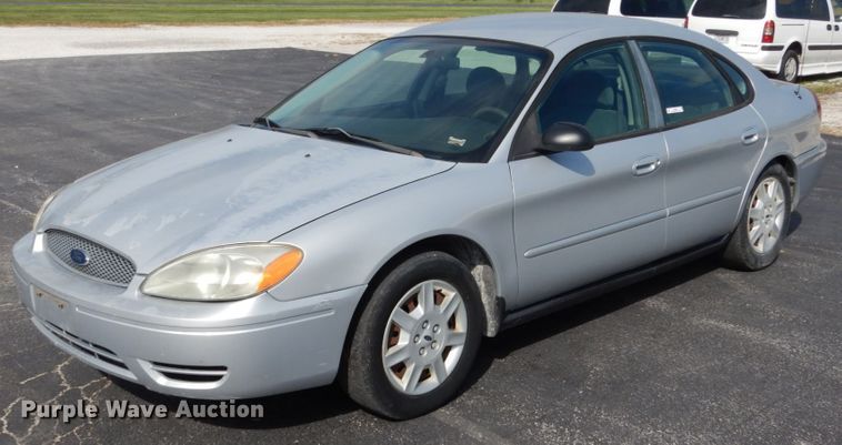image for item KI9485 2005 Ford Taurus SE