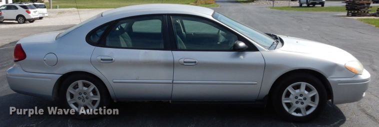 image for item KI9485 2005 Ford Taurus SE