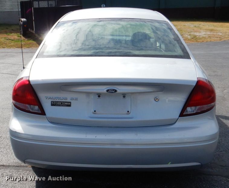image for item KI9485 2005 Ford Taurus SE