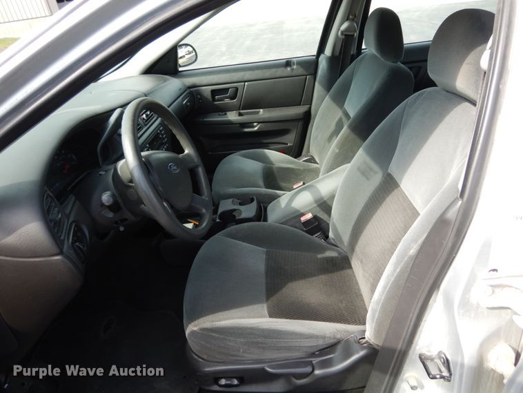 image for item KI9485 2005 Ford Taurus SE