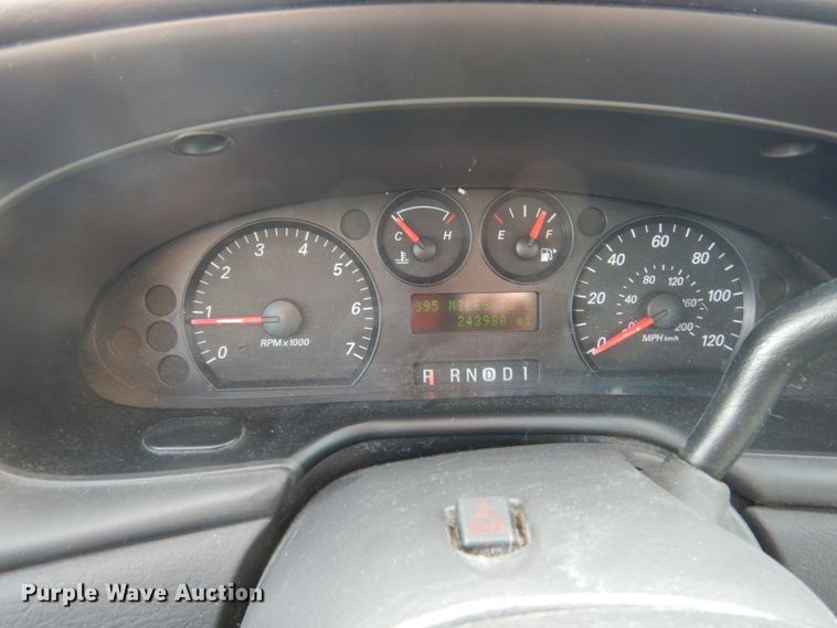 image for item KI9485 2005 Ford Taurus SE