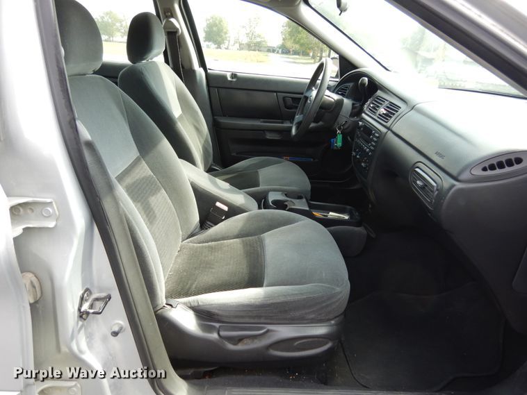 image for item KI9485 2005 Ford Taurus SE