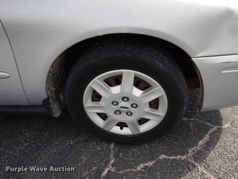 image for item KI9485 2005 Ford Taurus SE