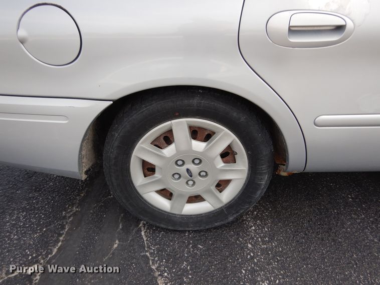 image for item KI9485 2005 Ford Taurus SE