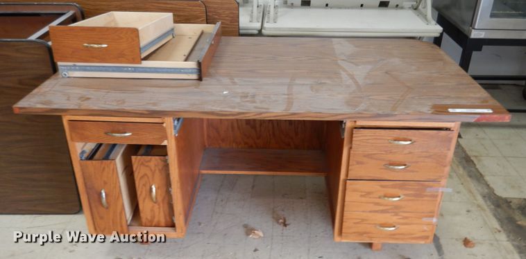 image for item KI9497 Desk