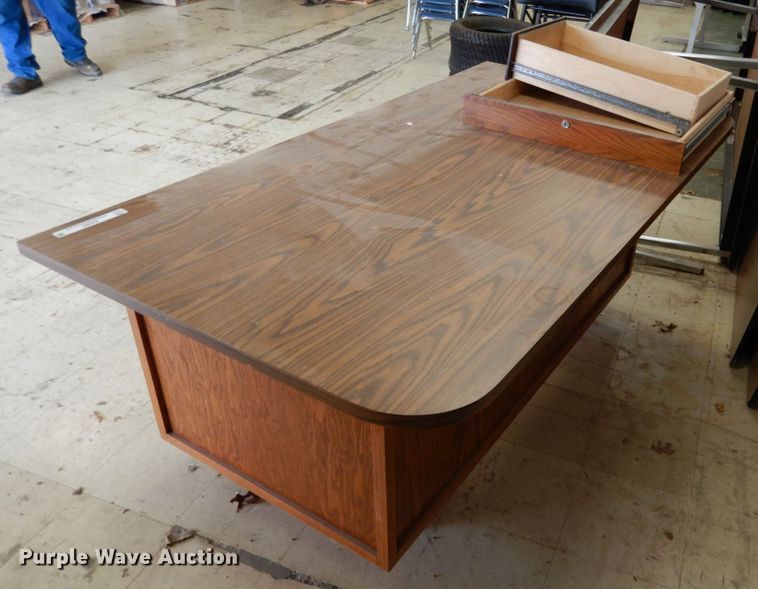 image for item KI9497 Desk